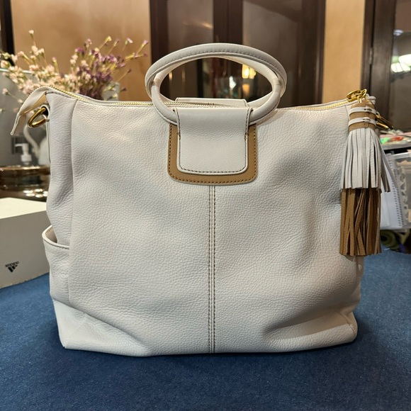 HOBO Large Leather Sheila Satchel NWT - Picture 3 of 15